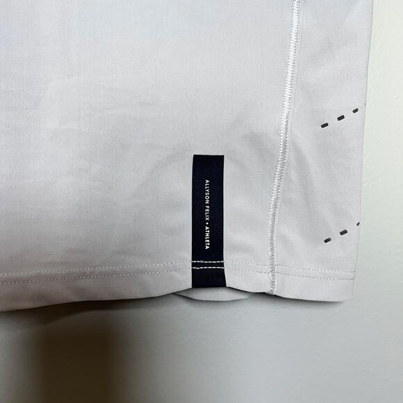 ✨Athleta x Allyson Felix Women Tank Top L Purple Laser Cut Racerback Lightweight - Picture 8 of 9